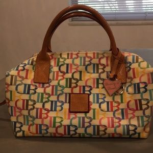 Vintage Dooney & Bourke satchel!